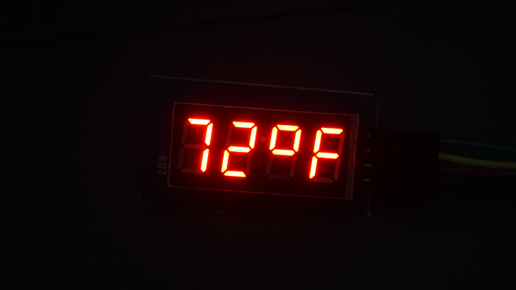 RPi Pico with TM1637 Display Temperature Fahrenheit