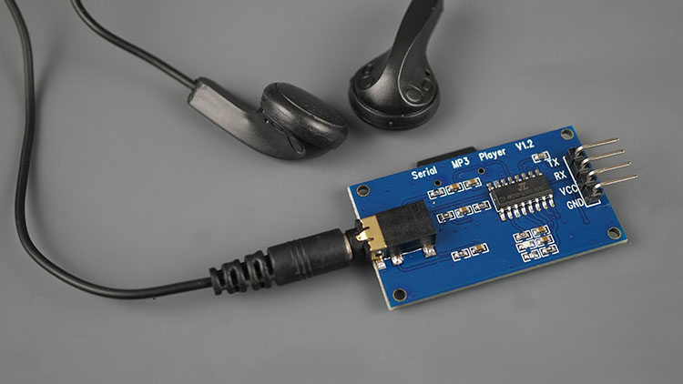 YX5300 YX6300 MP3 Player Serial Module Connected to Headphone Speaker Jack